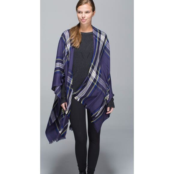 lululemon scarf - Picture 3 of 8